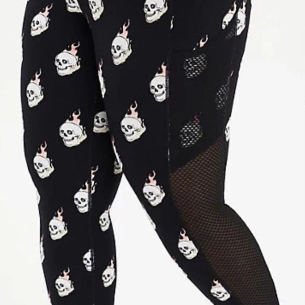 Torrid active skull leggings with pockets size 3X